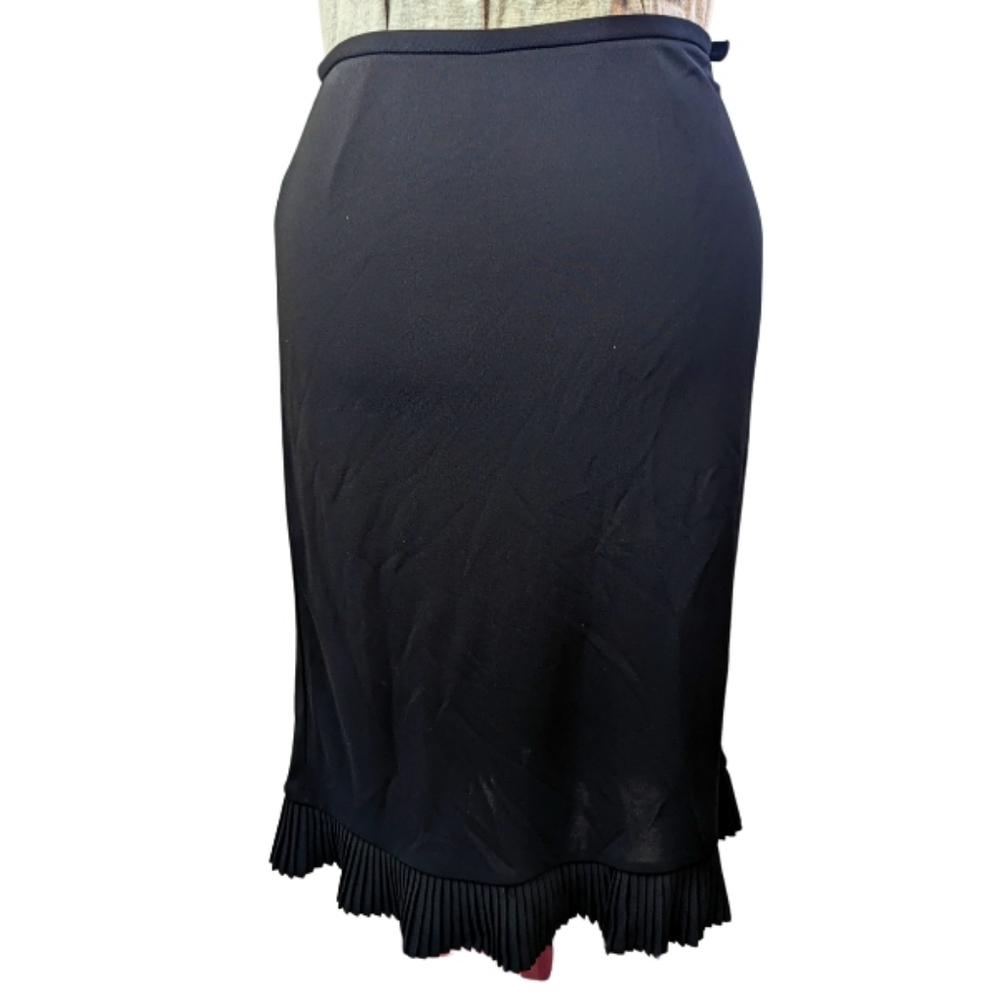 DKNY szM black tulip pencil skirt EUC